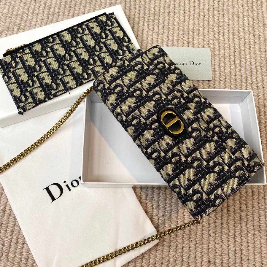 上品でファッションDior クリスチャンディオール財布 実物の写真スーパーコピー財布代引き可能国内発送後払い安全必ず届く信用できるサイト