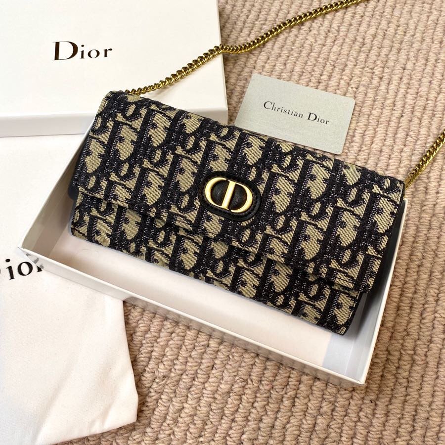 上品でファッションDior クリスチャンディオール財布 実物の写真スーパーコピー財布代引き可能国内発送後払い安全必ず届く信用できるサイト