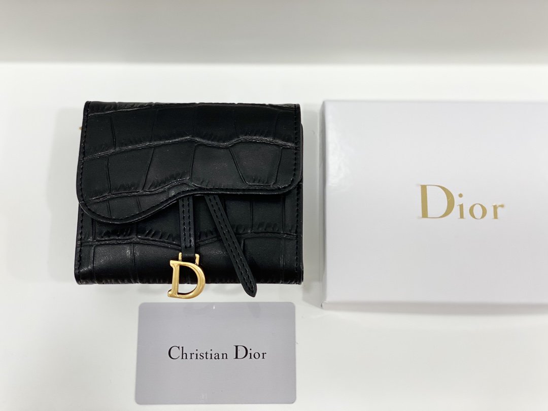 上品でファッションDior クリスチャンディオール財布 実物の写真スーパーコピー財布代引き可能国内発送後払い安全必ず届く信用できるサイト