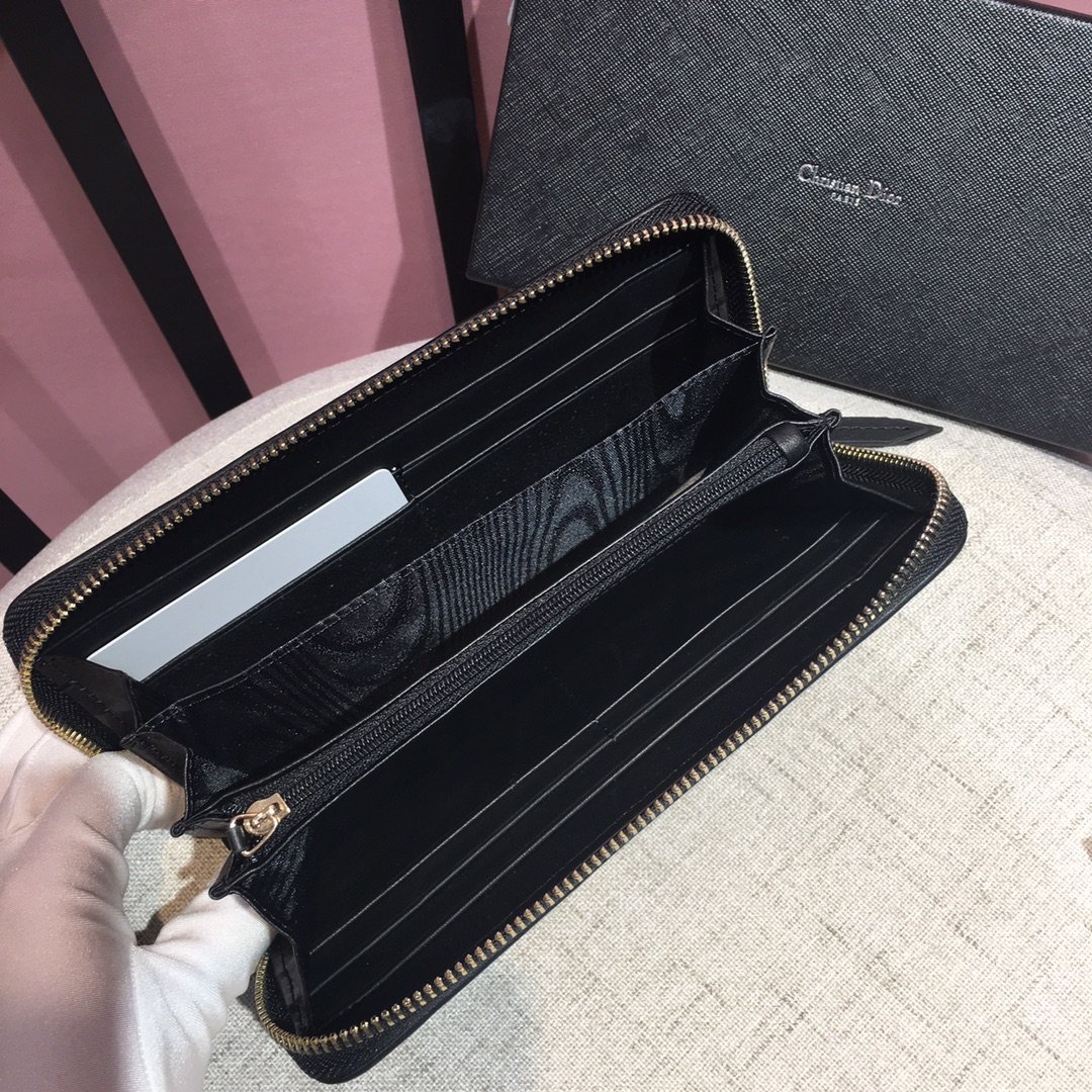 上品でファッションDior クリスチャンディオール財布 実物の写真スーパーコピー財布代引き可能国内発送後払い安全必ず届く信用できるサイト