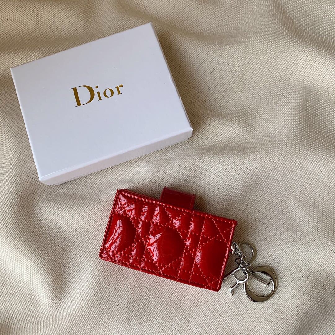 上品でファッションDior クリスチャンディオール財布 実物の写真スーパーコピー財布代引き可能国内発送後払い安全必ず届く信用できるサイト