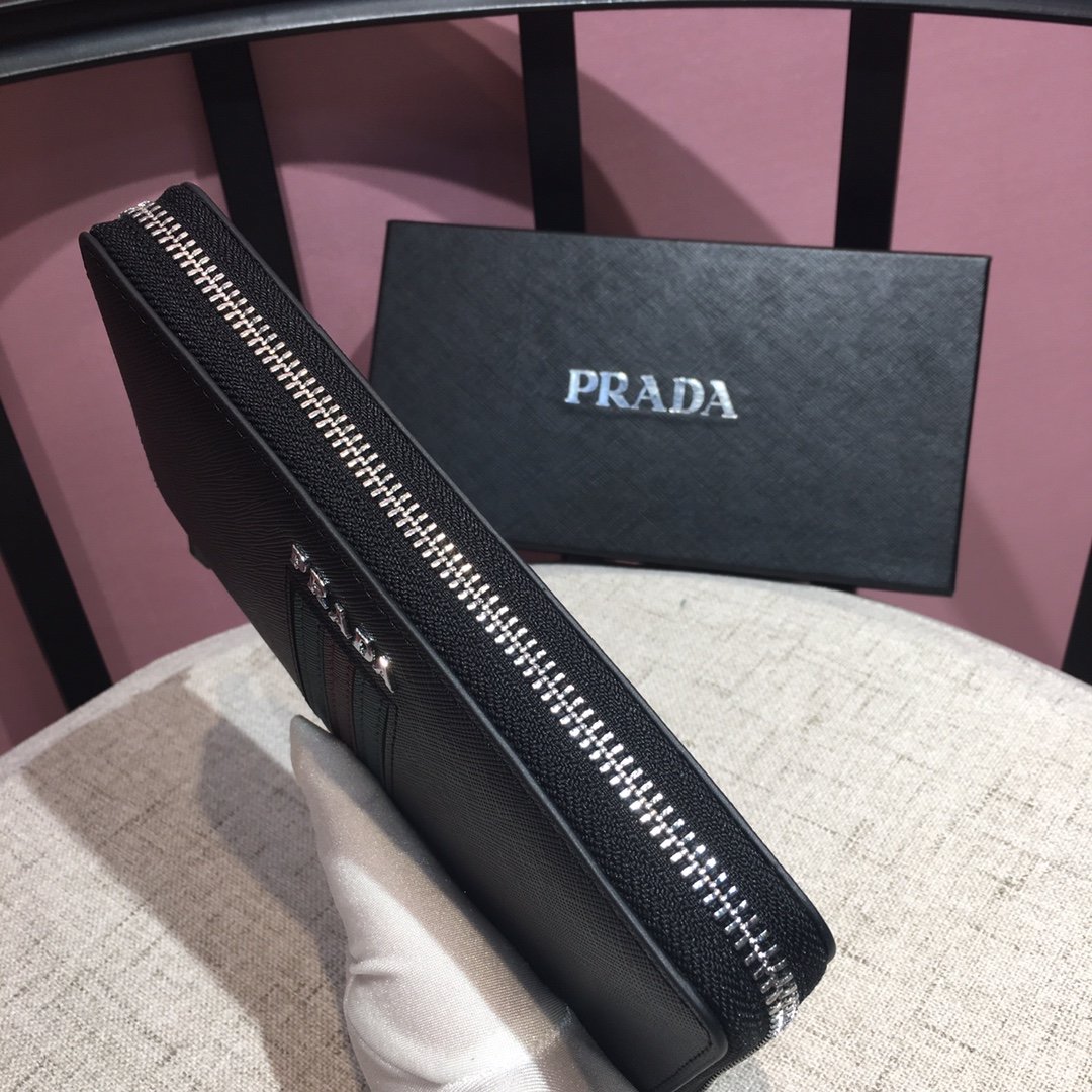 有名人同じアイテムPrada プラダ 財布 実物の写真スーパーコピー財布代引き可能国内発送後払い安全必ず届く信用できるサイト