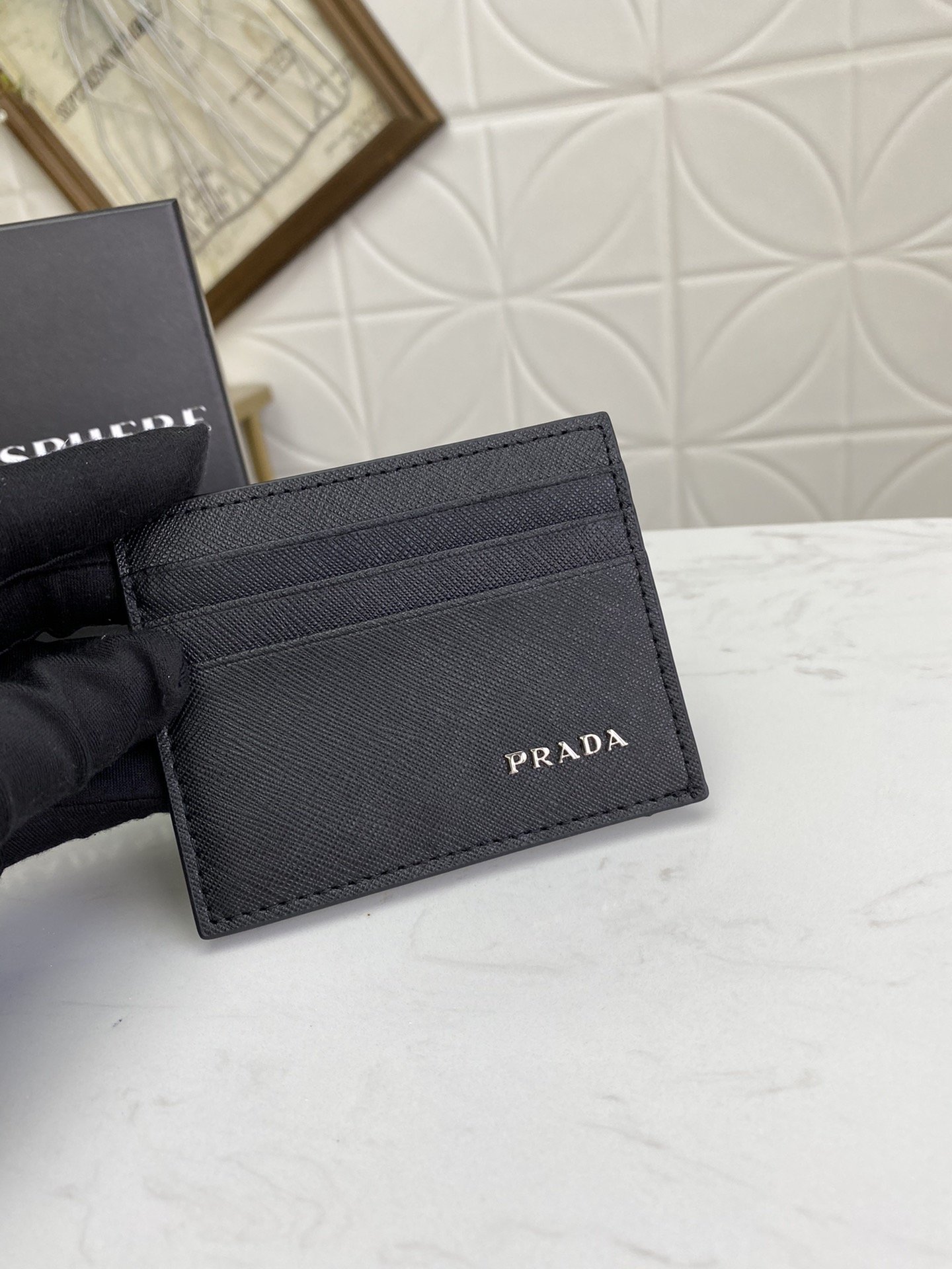 有名人同じアイテムPrada プラダ 財布 実物の写真スーパーコピー財布代引き可能国内発送後払い安全必ず届く信用できるサイト