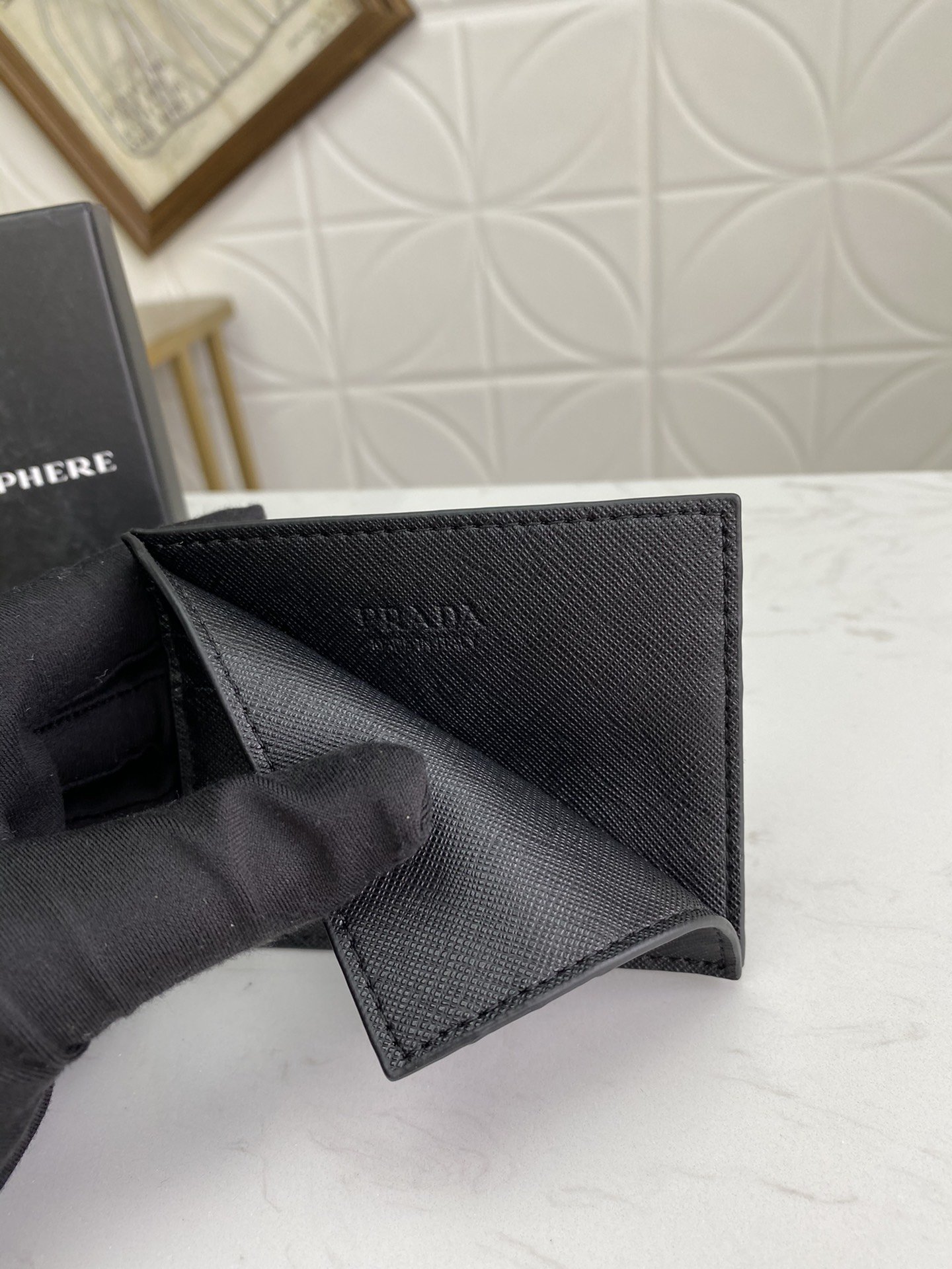 有名人同じアイテムPrada プラダ 財布 実物の写真スーパーコピー財布代引き可能国内発送後払い安全必ず届く信用できるサイト