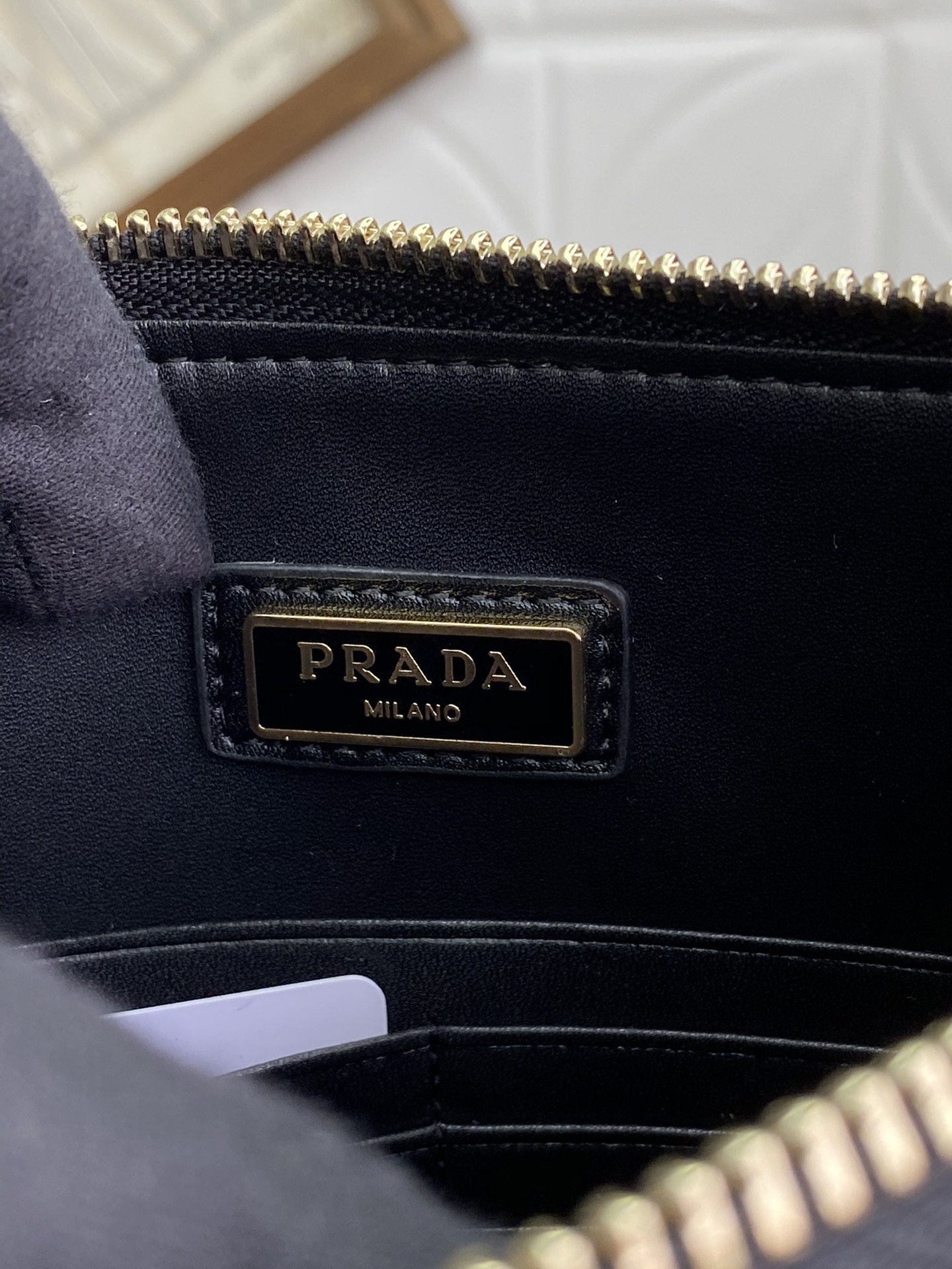 有名人同じアイテムPrada プラダ 財布 実物の写真スーパーコピー財布代引き可能国内発送後払い安全必ず届く信用できるサイト