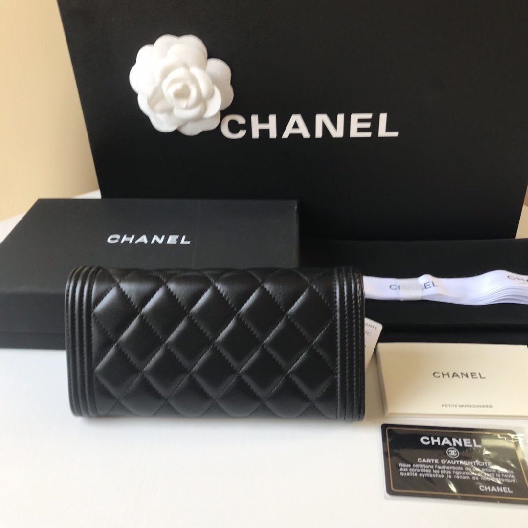 個性的なデザ 人気ブランドChanel シャネル実物の写真 N品スーパーコピー財布代引き対応国内発送後払い安全必ず届く優良サイト