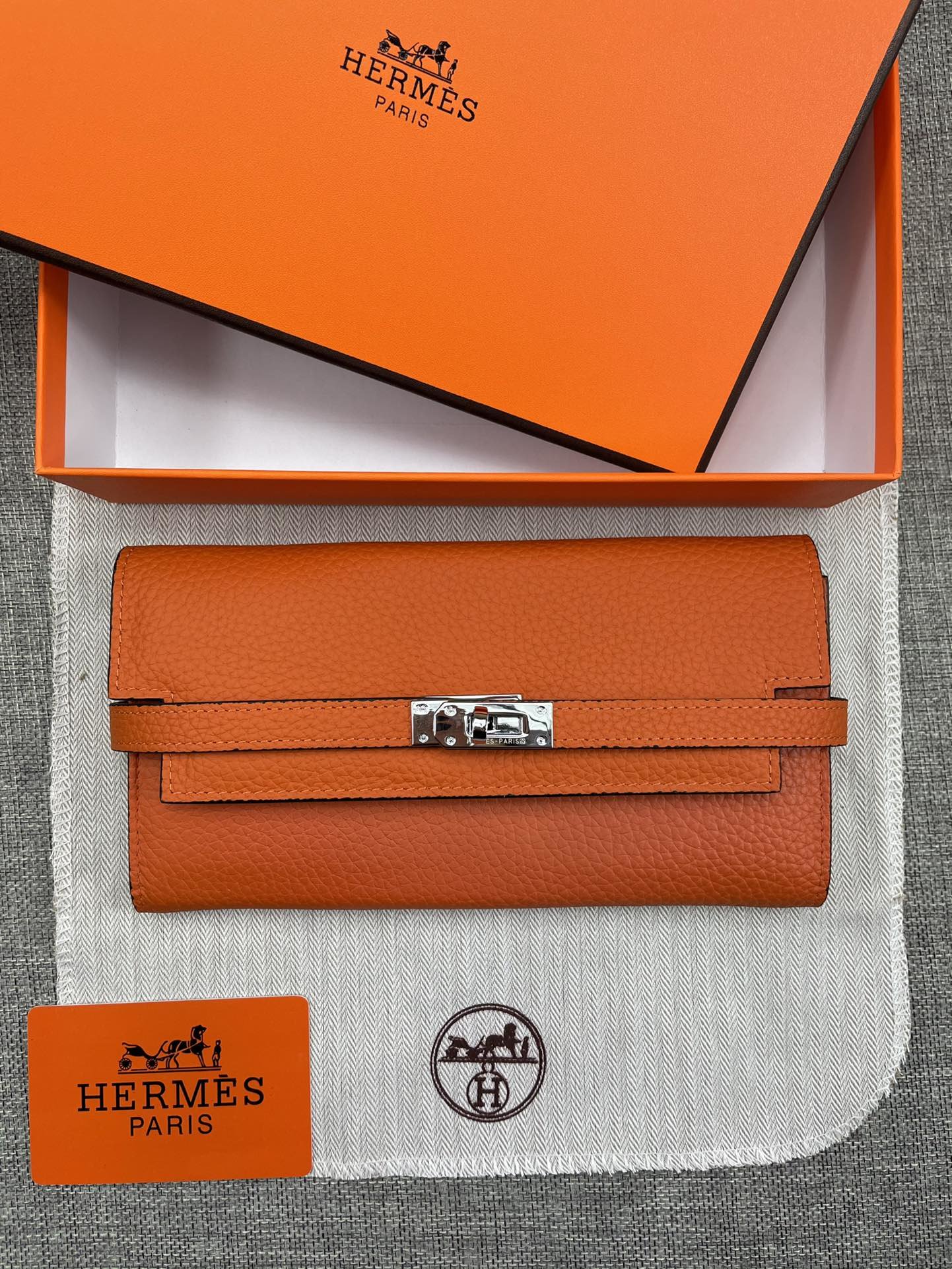 個性的なデザ Hermes エルメス実物の写真 N品スーパーコピー財布代引き対応国内発送後払い安全必ず届く優良サイト