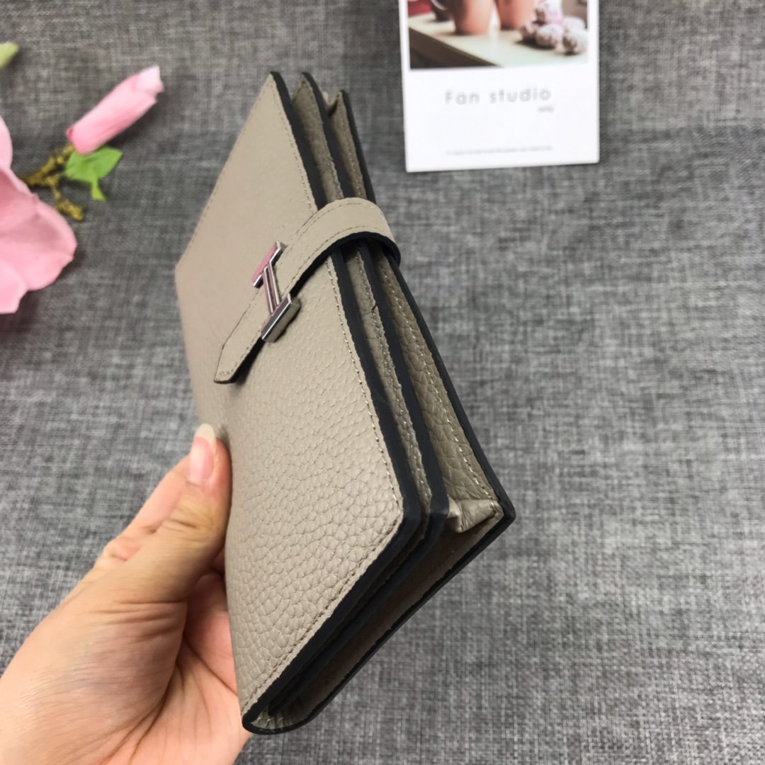 個性的なデザ Hermes エルメス実物の写真 N品スーパーコピー財布代引き対応国内発送後払い安全必ず届く優良サイト