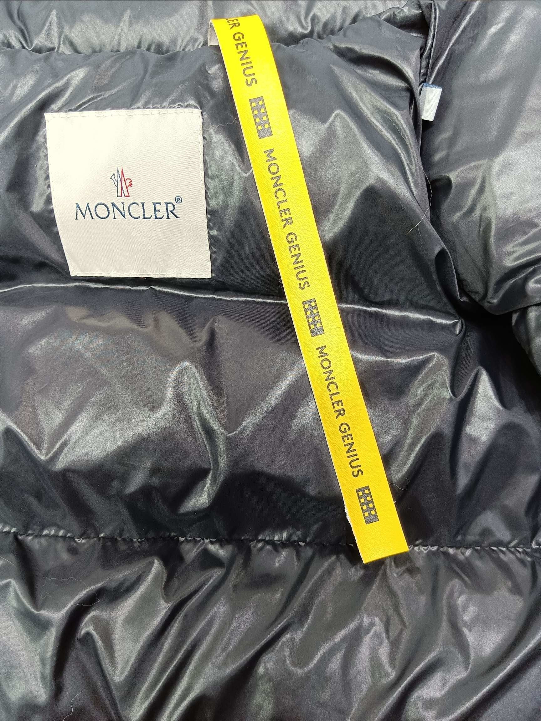 スーパーコピー  ダウンジャケット 実物の写真 N品 人気ブランドレプリカ服代引き対応国内発送後払い安全必ず届くおすすめ口コミ優良サイト