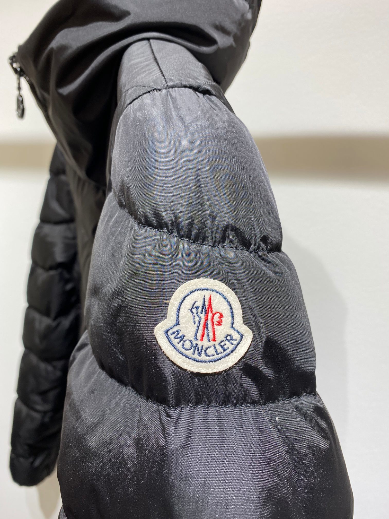 スーパーコピー  ダウンジャケット 実物の写真 N品 人気ブランドレプリカ服代引き対応国内発送後払い安全必ず届くおすすめ口コミ優良サイト