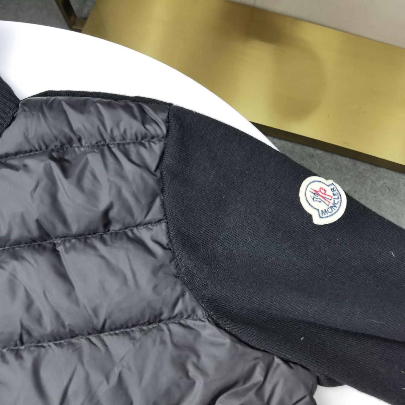 スーパーコピー  ダウンジャケット 実物の写真 N品 人気ブランドレプリカ服代引き対応国内発送後払い安全必ず届くおすすめ口コミ優良サイト