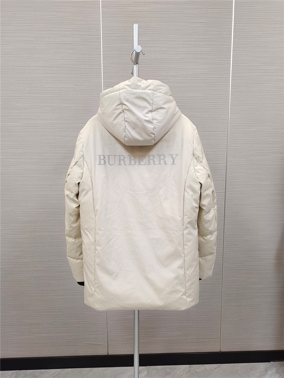 スーパーコピー ダウンジャケット 実物の写真 N品  かっこいい おしゃれ 服代引き対応国内発送後払い安全必ず届くおすすめ口コミ優良サイト