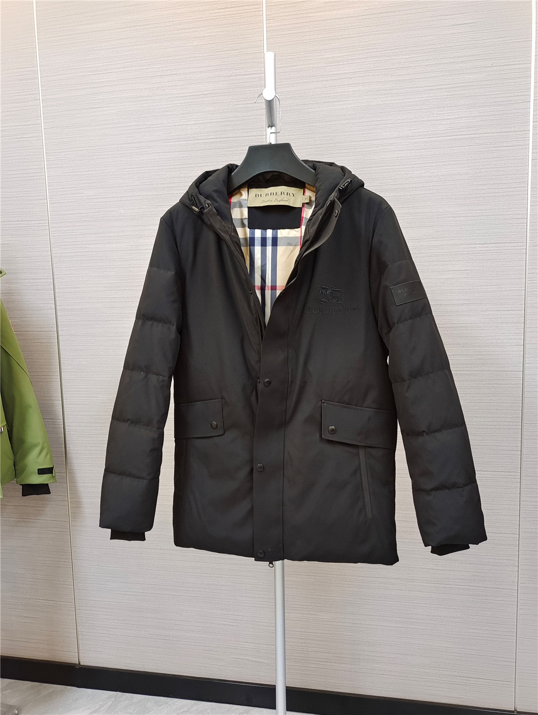 スーパーコピー ダウンジャケット 実物の写真 N品  かっこいい おしゃれ 服代引き対応国内発送後払い安全必ず届くおすすめ口コミ優良サイト