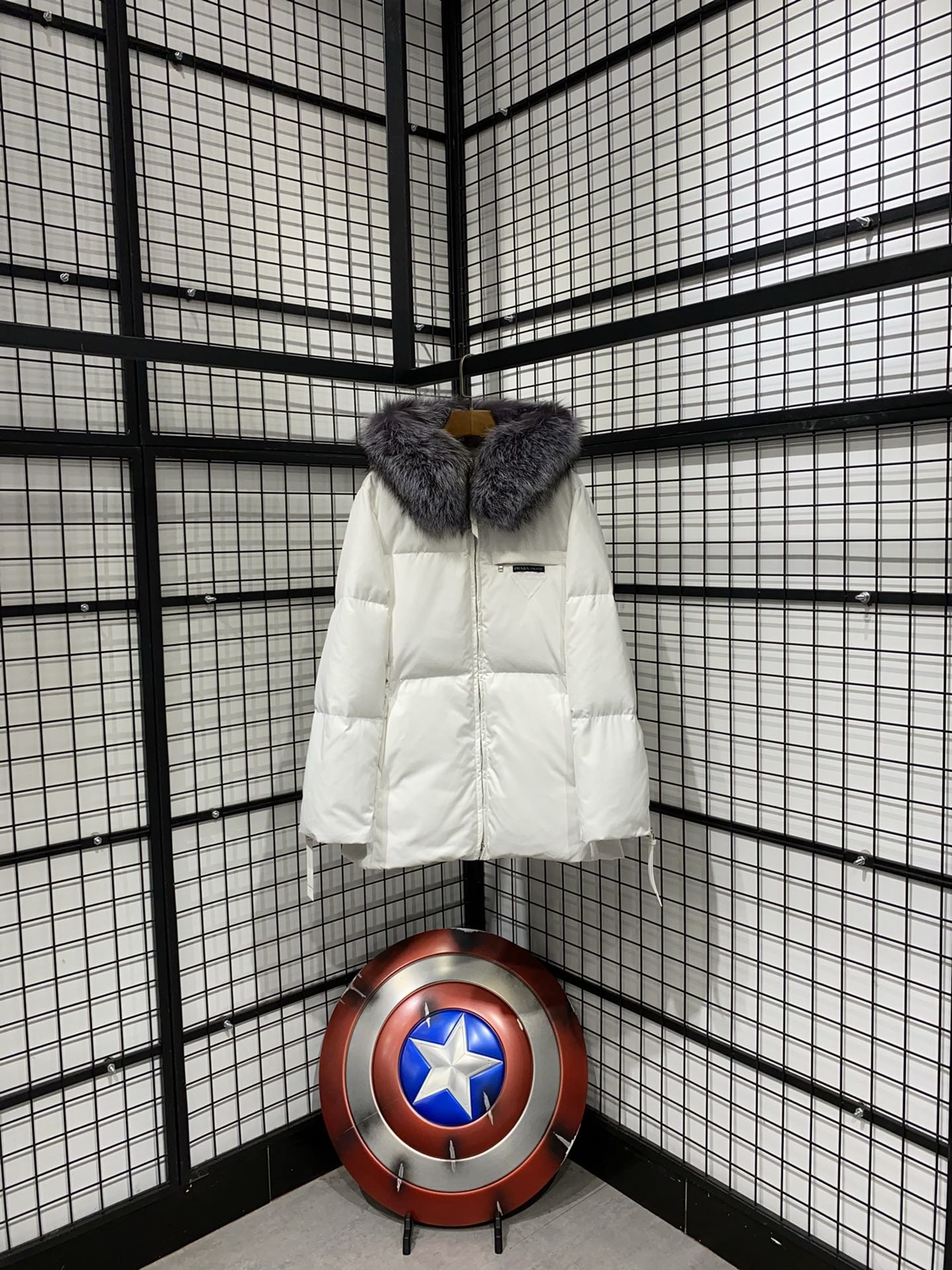 スーパーコピー ダウンジャケット 実物の写真 N品  かっこいい おしゃれ 服代引き対応国内発送後払い安全必ず届くおすすめ口コミ優良サイト