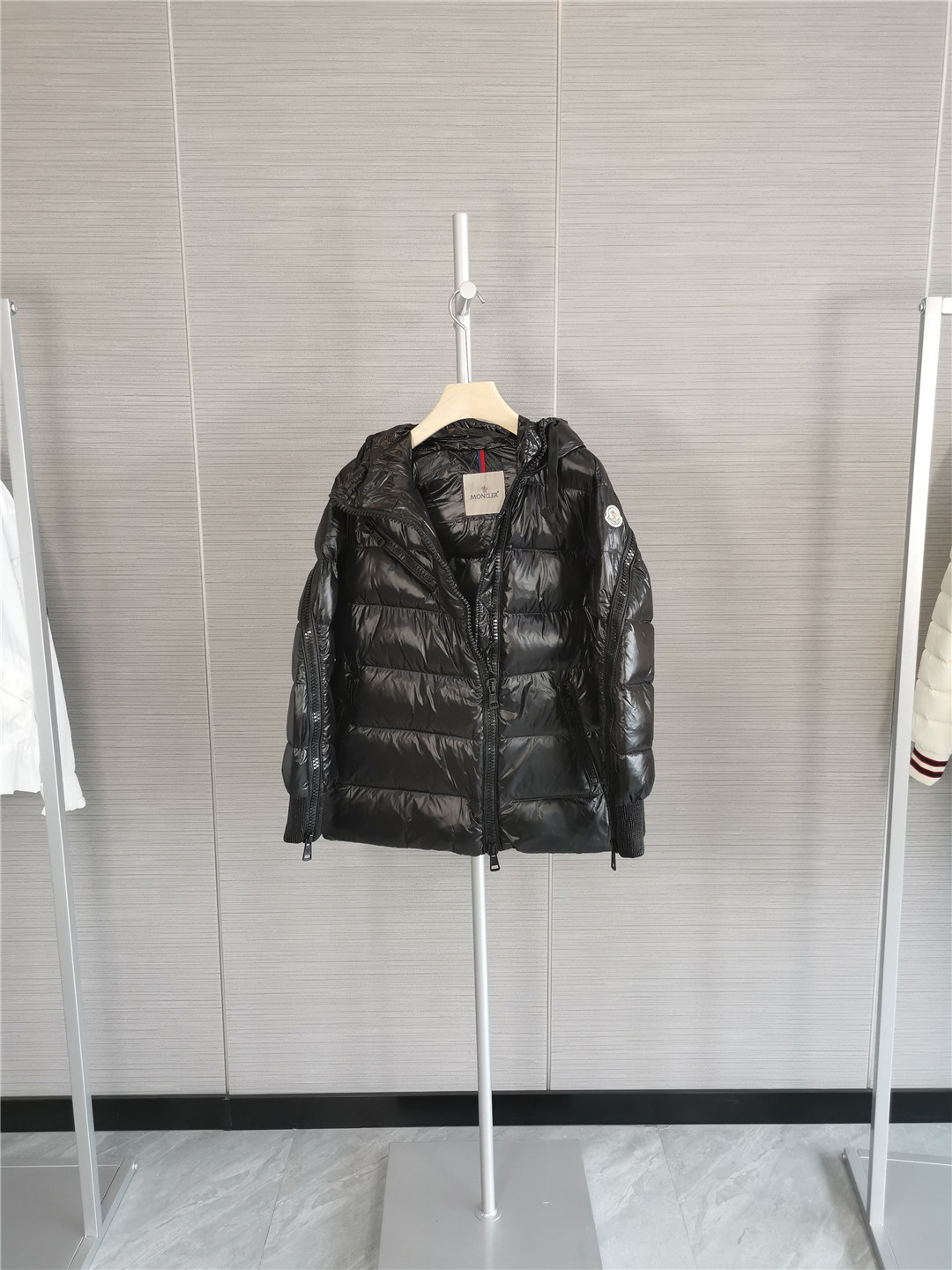 スーパーコピー ダウンジャケット 実物の写真 N品  かっこいい おしゃれ 服代引き対応国内発送後払い安全必ず届くおすすめ口コミ優良サイト