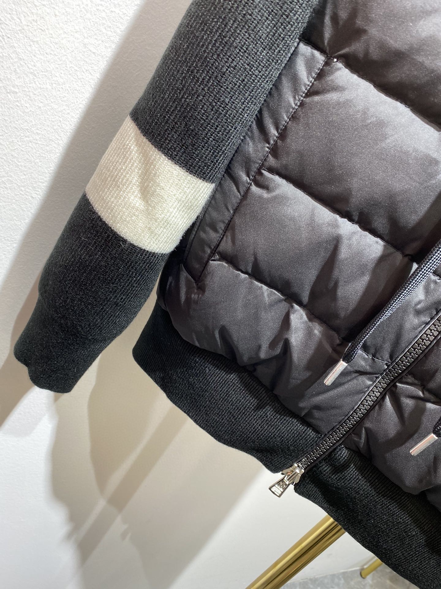 スーパーコピー ダウンジャケット 実物の写真 N品  かっこいい おしゃれ 服代引き対応国内発送後払い安全必ず届くおすすめ口コミ優良サイト