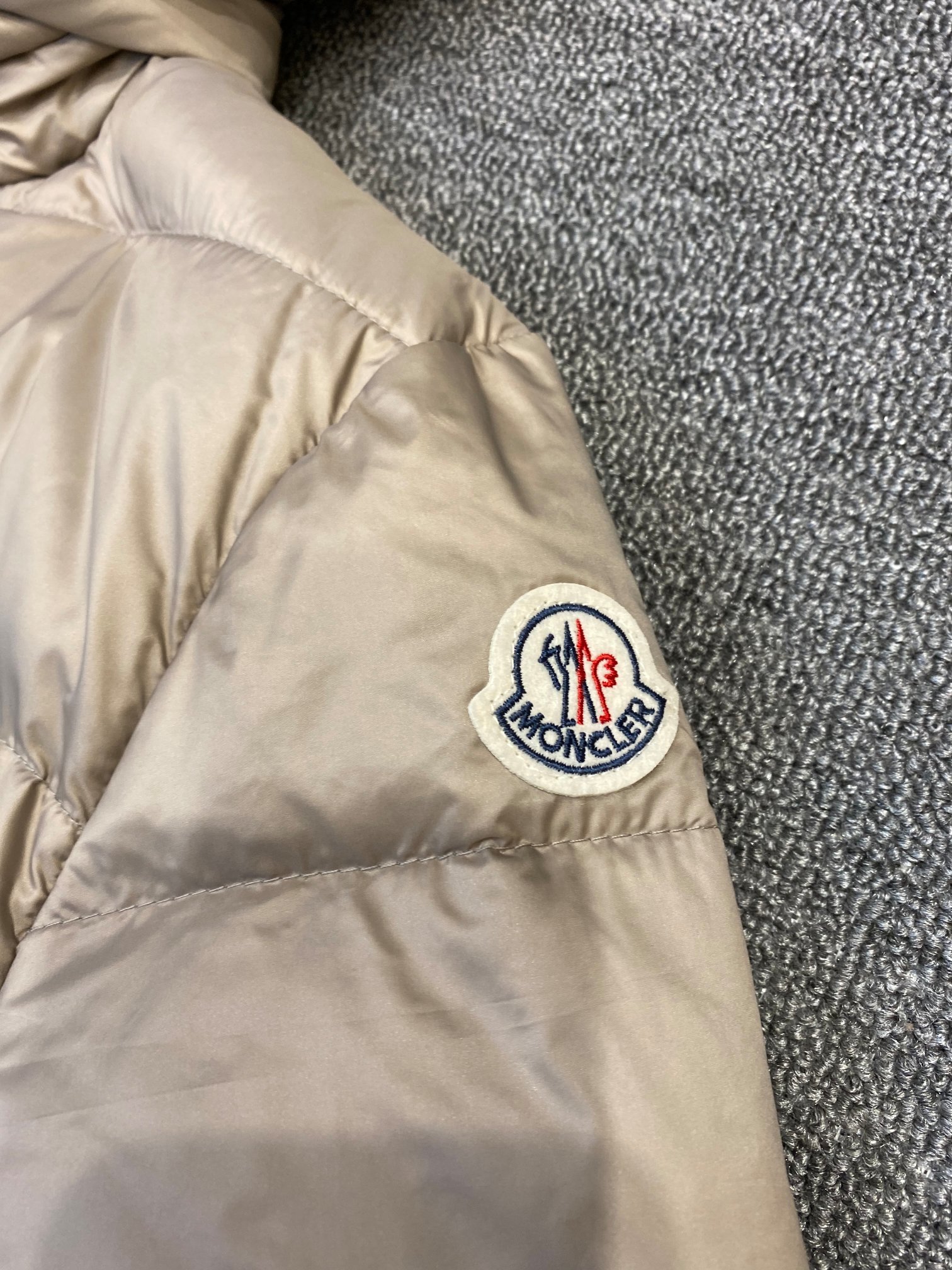 スーパーコピー ダウンジャケット 実物の写真 N品  かっこいい おしゃれ 服代引き対応国内発送後払い安全必ず届くおすすめ口コミ優良サイト