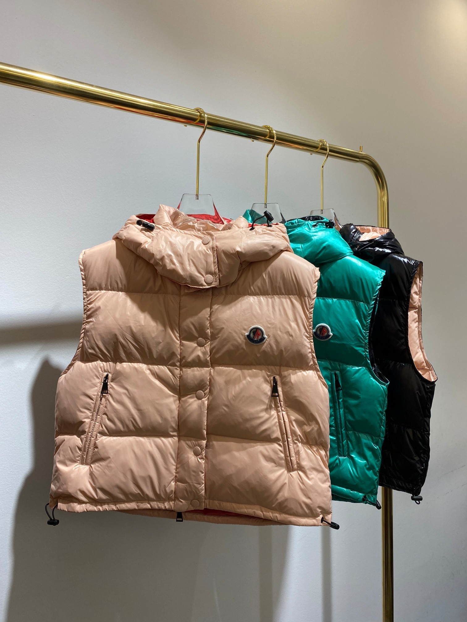 スーパーコピー ダウンジャケット 実物の写真 N品  かっこいい おしゃれ 服代引き対応国内発送後払い安全必ず届くおすすめ口コミ優良サイト