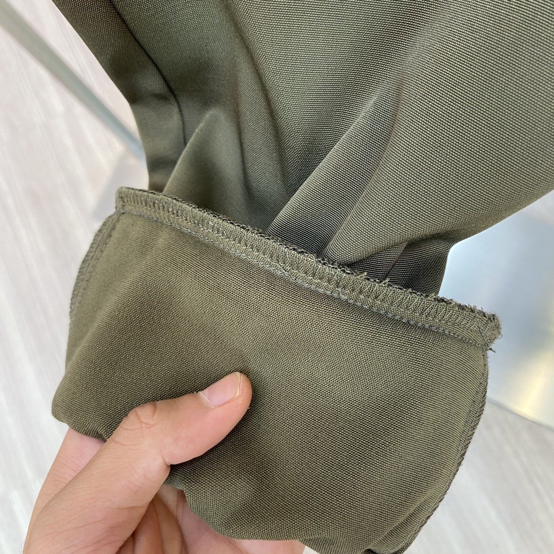 スーパーコピー 実物の写真 N品 人気ブランドレプリカ服代引き対応国内発送後払い安全必ず届くおすすめ口コミ優良サイト