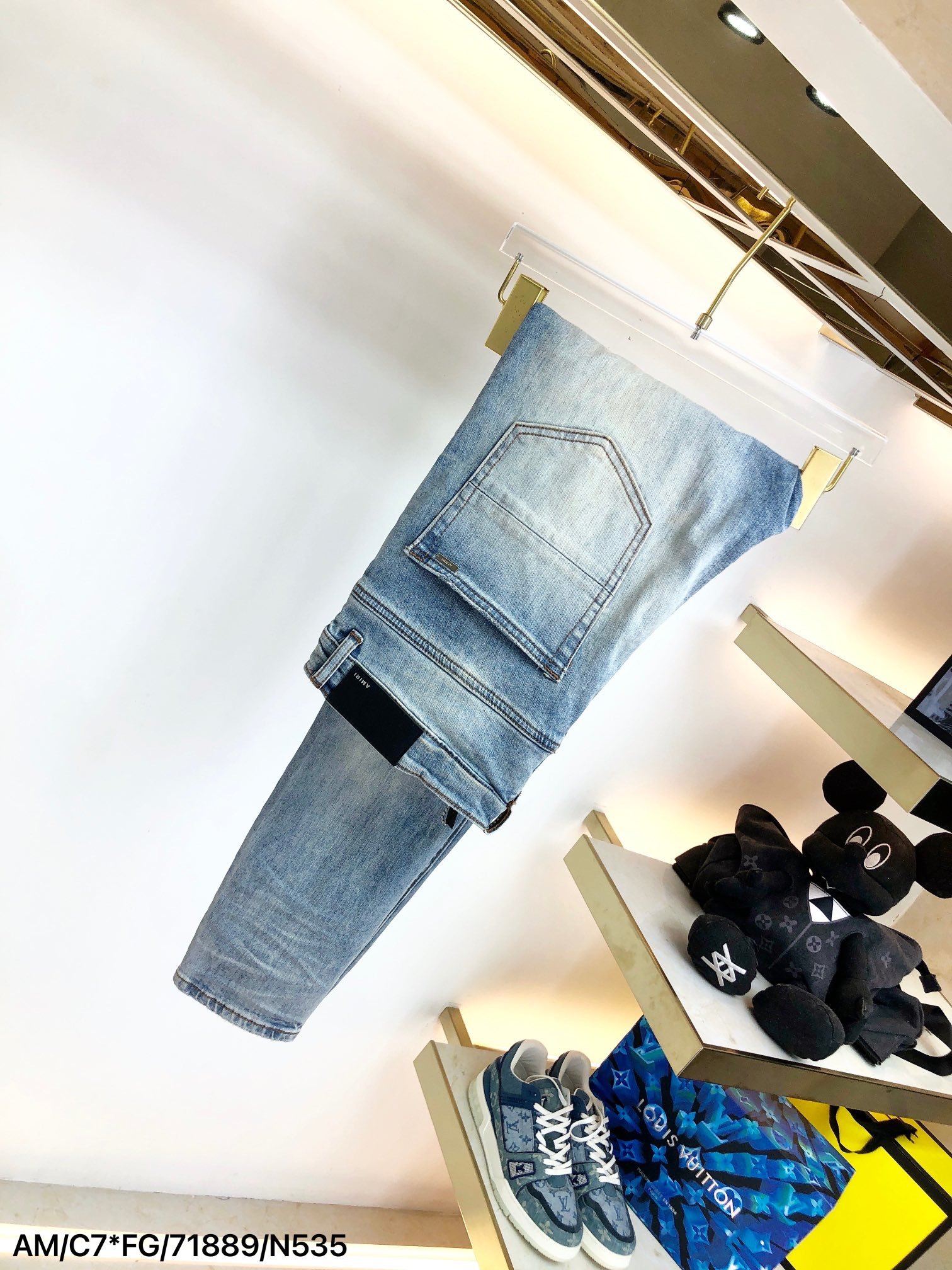 スーパーコピー 実物の写真 N品 人気ブランドレプリカ服代引き対応国内発送後払い安全必ず届くおすすめ口コミ優良サイト
