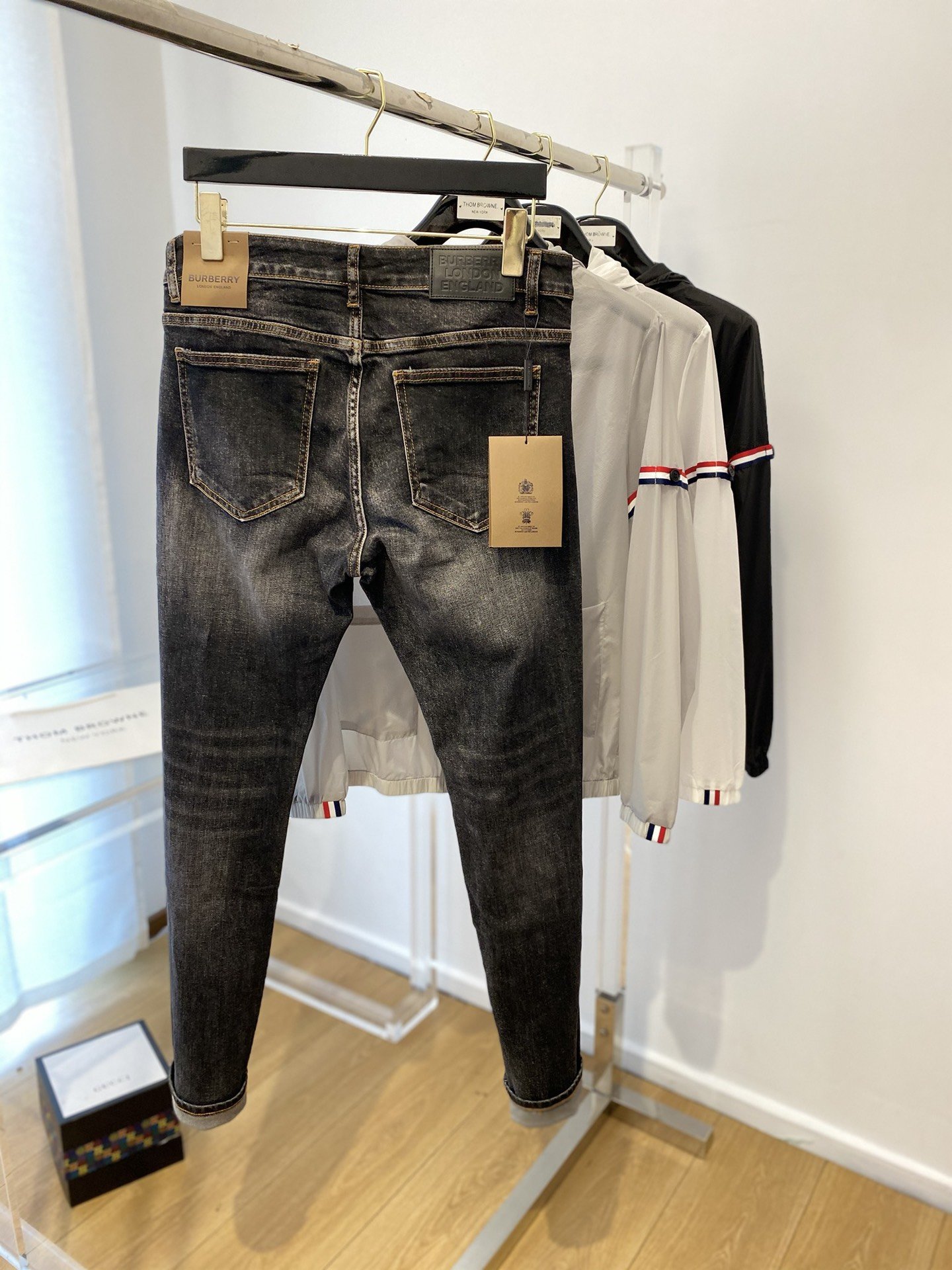 スーパーコピー 実物の写真 N品 人気ブランドレプリカ服代引き対応国内発送後払い安全必ず届くおすすめ口コミ優良サイト
