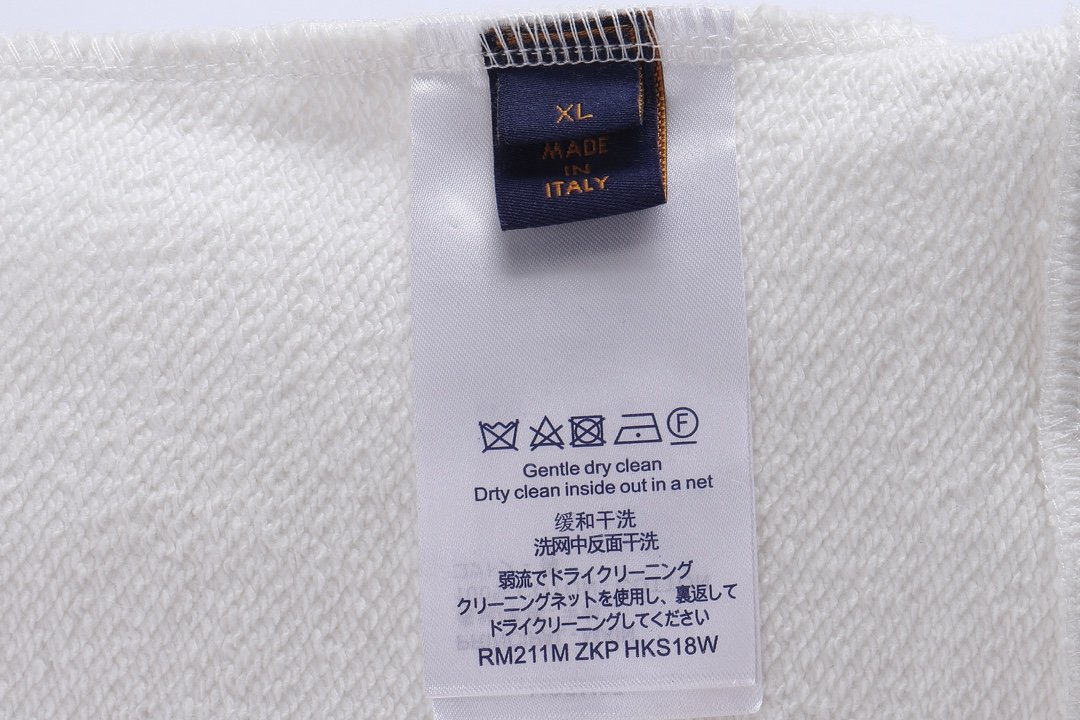 スーパーコピー 実物の写真 N品 人気ブランドレプリカ服代引き対応国内発送後払い安全必ず届くおすすめ口コミ優良サイト