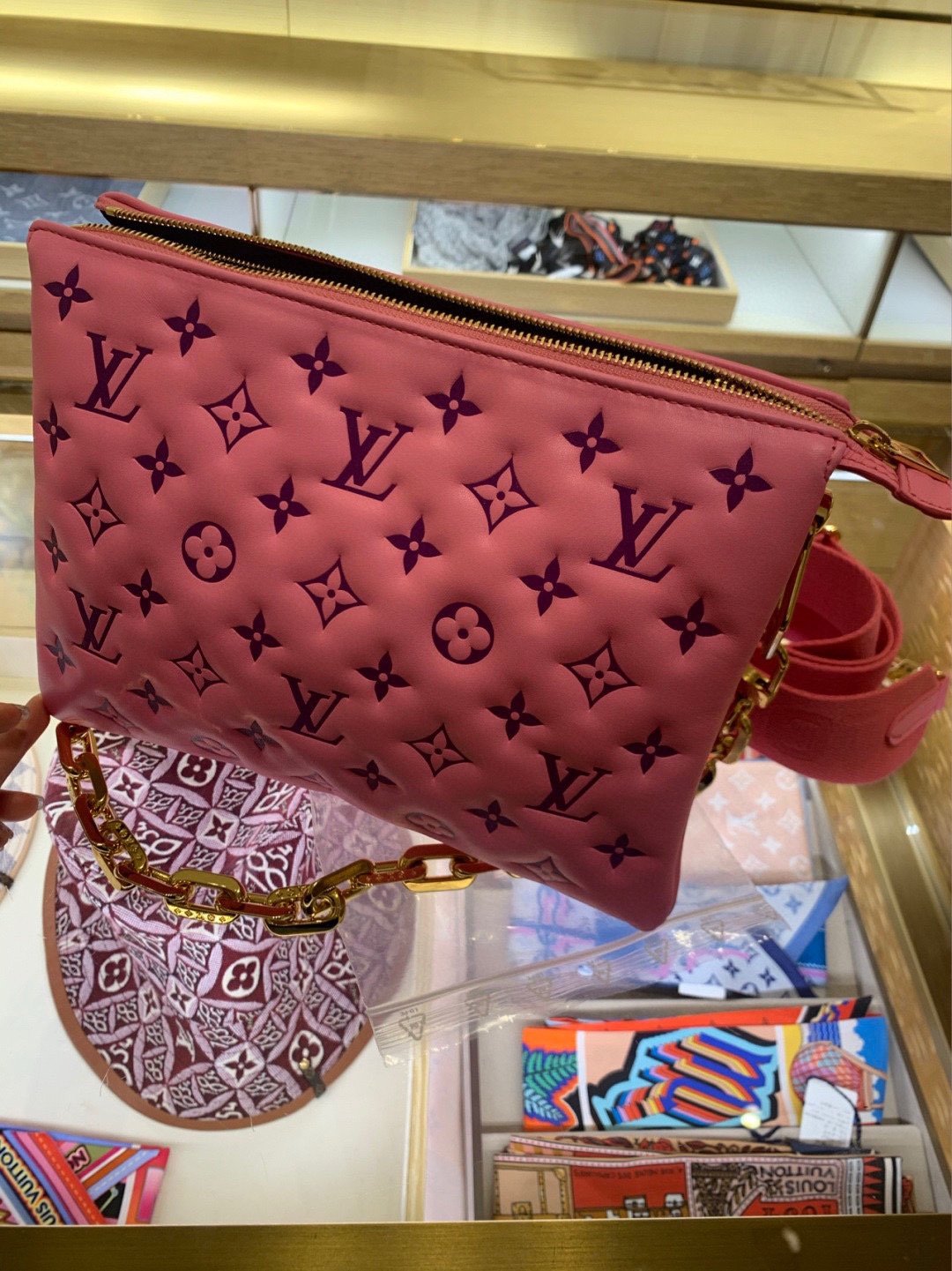 芸能人愛用ルイヴィトン スーパーコピー バッグ 実物の写真 N品レプリカバッグ代引き対応国内発送後払い安全必ず届く優良サイト