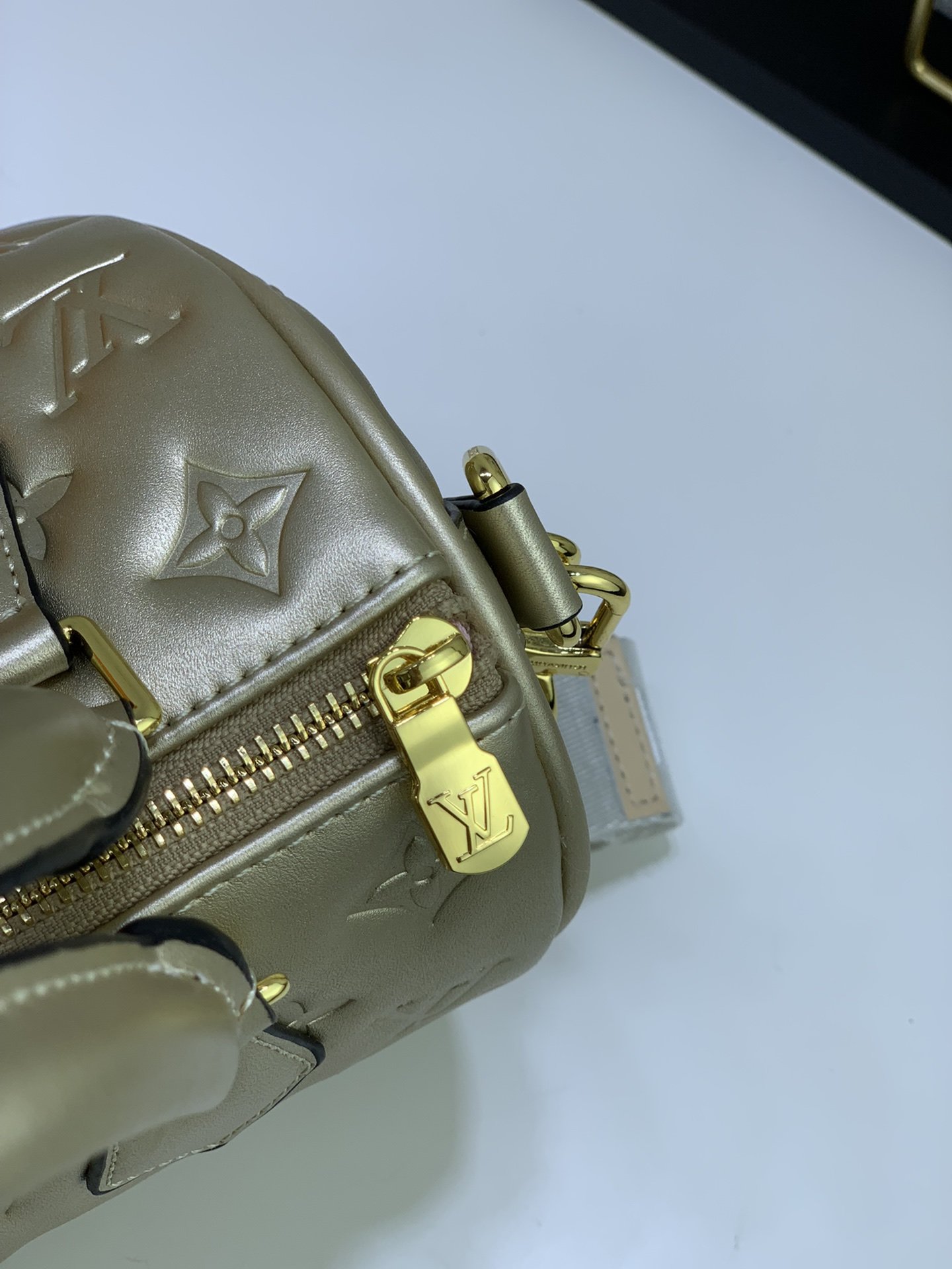 芸能人愛用ルイヴィトン スーパーコピー バッグ 実物の写真 N品レプリカバッグ代引き対応国内発送後払い安全必ず届く優良サイト