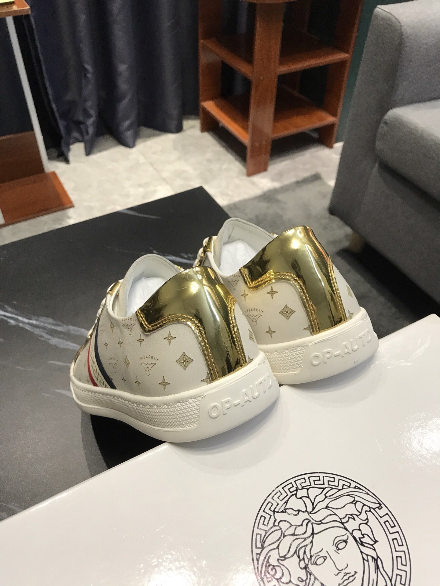 スーパーコピー 靴 実物の写真 N品  かっこいい おしゃれ代引き対応国内発送後払い安全必ず届くおすすめ口コミ優良サイト