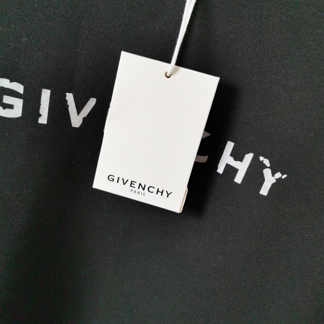 送料無料ジバンシー Givenchy トレーナー実物の写真スーパーコピー服N品代引き対応国内発送後払い安全必ず届く人気サイト