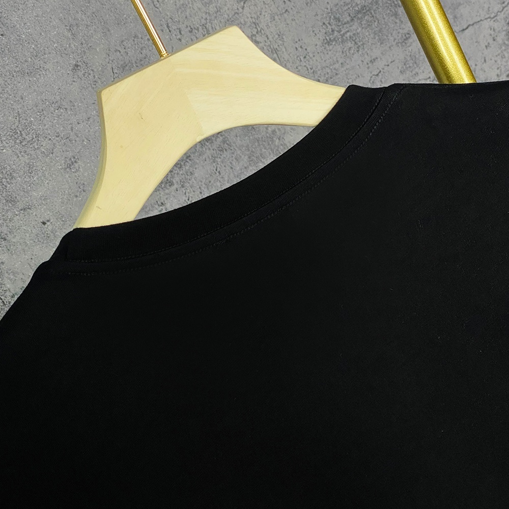 送料無料 実物の写真スーパーコピー服N品代引き対応国内発送後払い安全必ず届く人気サイト