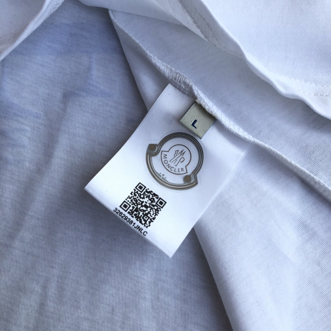 送料無料 実物の写真スーパーコピー服N品代引き対応国内発送後払い安全必ず届く人気サイト