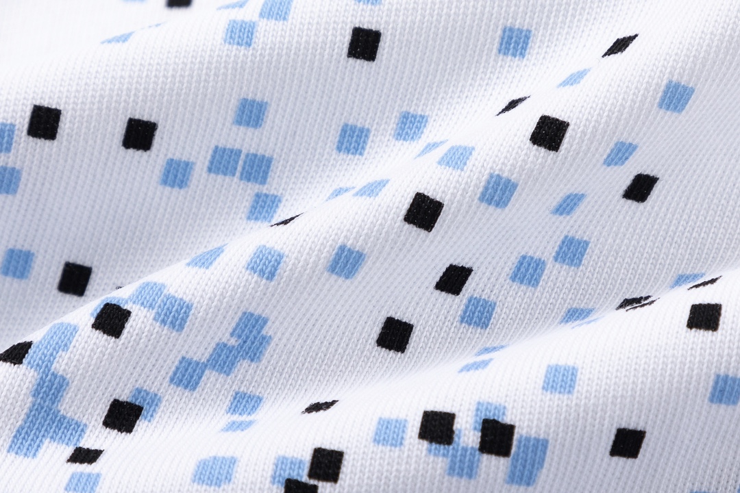 新入荷ルイヴィトン Louis Vuitton 半袖Tシャツ スーパーコピー代引き後払い対応国内発送口コミおすすめブランドコピーn級品安全なサイト