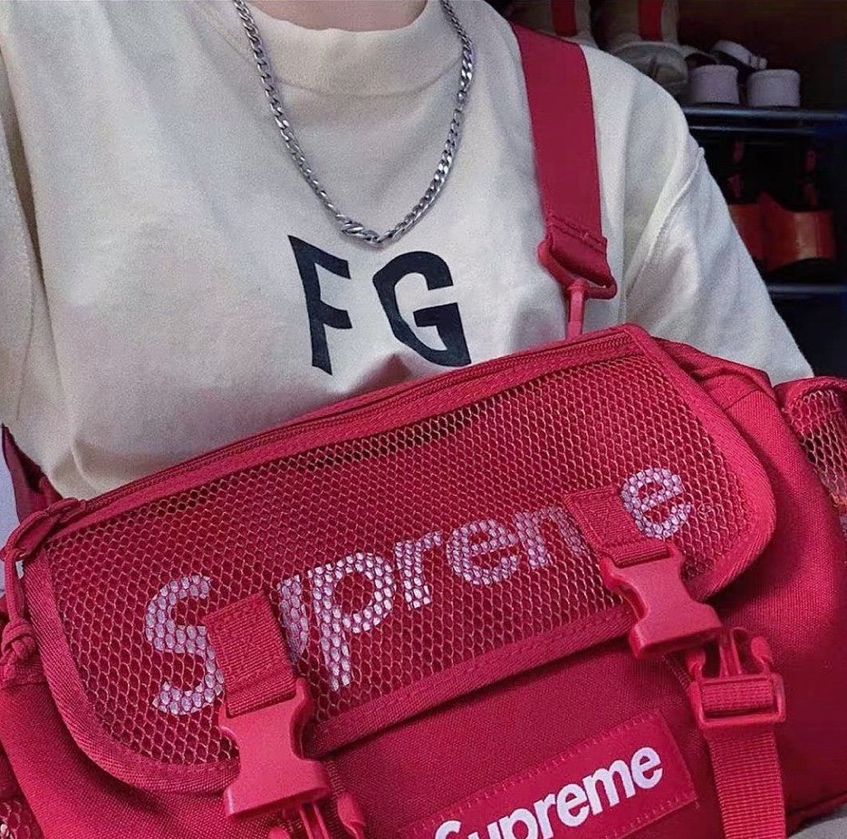 ★安心★追跡付 Supreme シュプリーム  実物の写真 スーパーコピーバッグN品代引き対応国内発送後払い送料無料安全必ず届く信用できるサイト