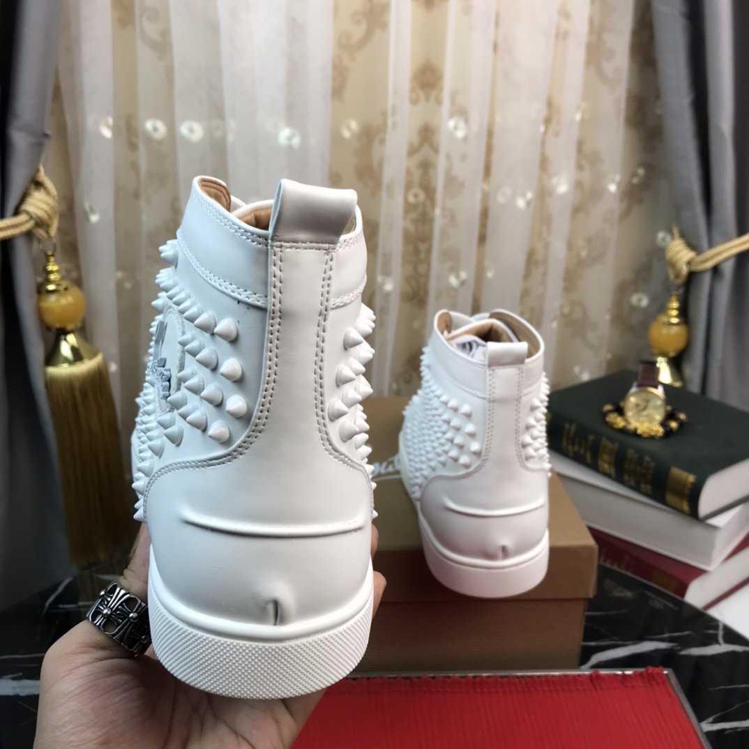 安全安いクリスチャンルブタンChristianLouboutin 靴 実物の写真 スーパーコピー必ず届く N品代引き可能国内発送後払い優良サイト