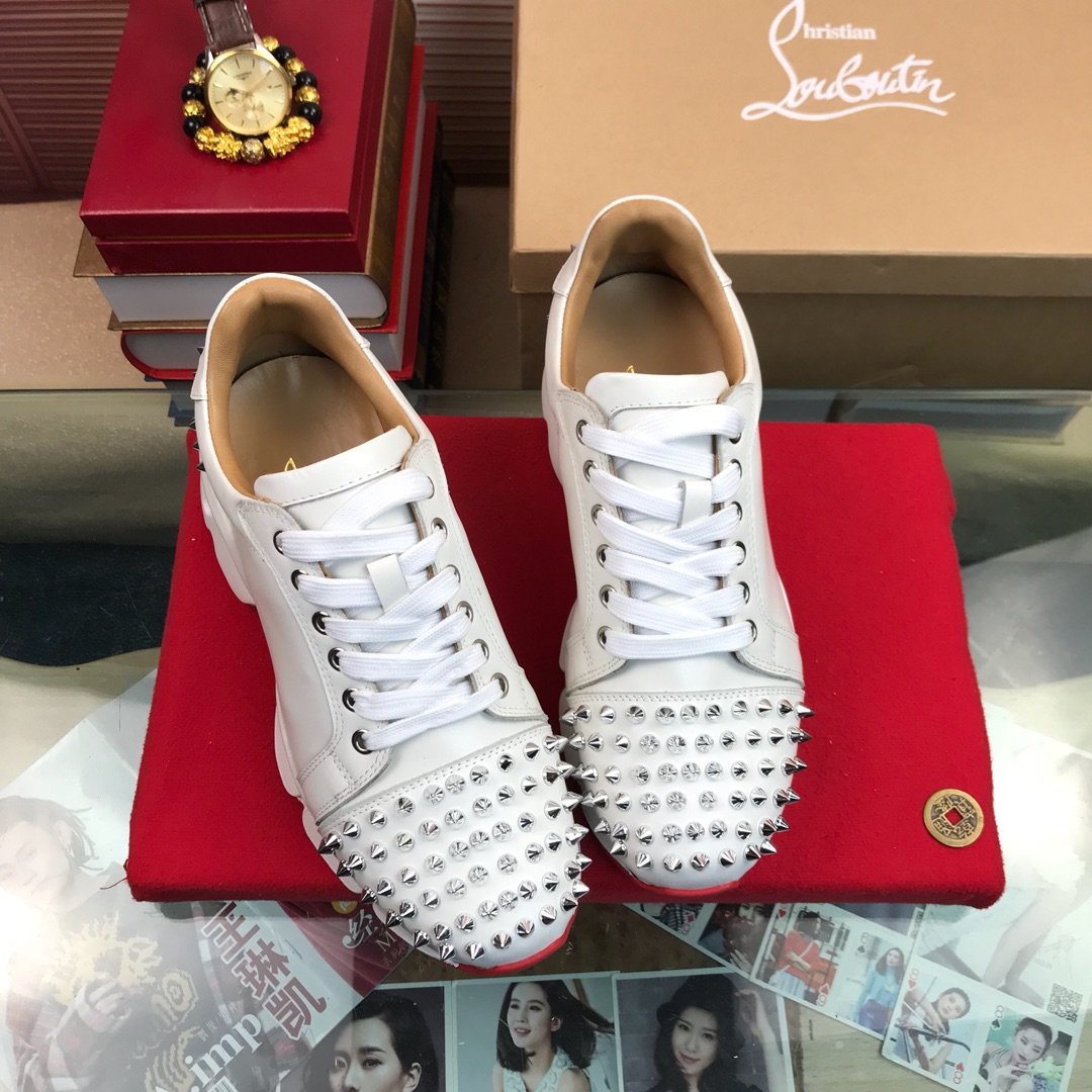 安全安いクリスチャンルブタンChristianLouboutin 靴 実物の写真 スーパーコピー必ず届く N品代引き可能国内発送後払い優良サイト