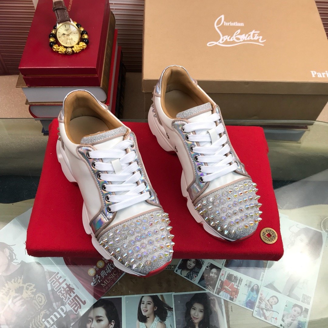 安全安いクリスチャンルブタンChristianLouboutin 靴 実物の写真 スーパーコピー必ず届く N品代引き可能国内発送後払い優良サイト