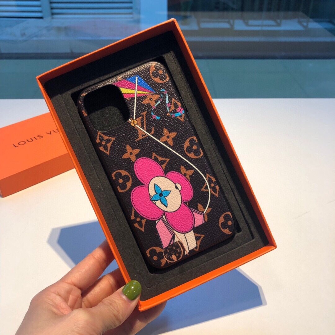 良好品ルイヴィトン Louis Vuitton Iphone携帯ケース スーパーコピーN品代引き対応国内発送後払い安全必ず届く人気サイト