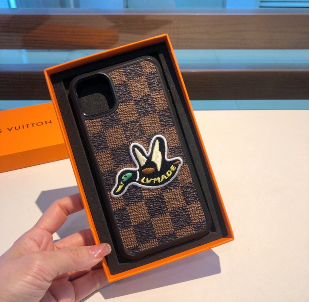 良好品ルイヴィトン Louis Vuitton Iphone携帯ケース スーパーコピーN品代引き対応国内発送後払い安全必ず届く人気サイト