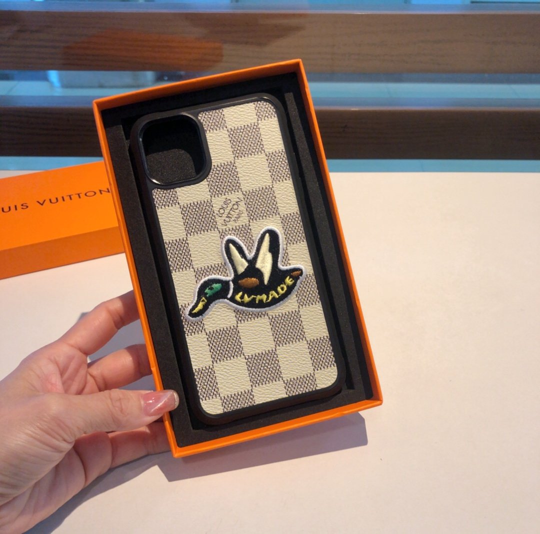 良好品ルイヴィトン Louis Vuitton Iphone携帯ケース スーパーコピーN品代引き対応国内発送後払い安全必ず届く人気サイト