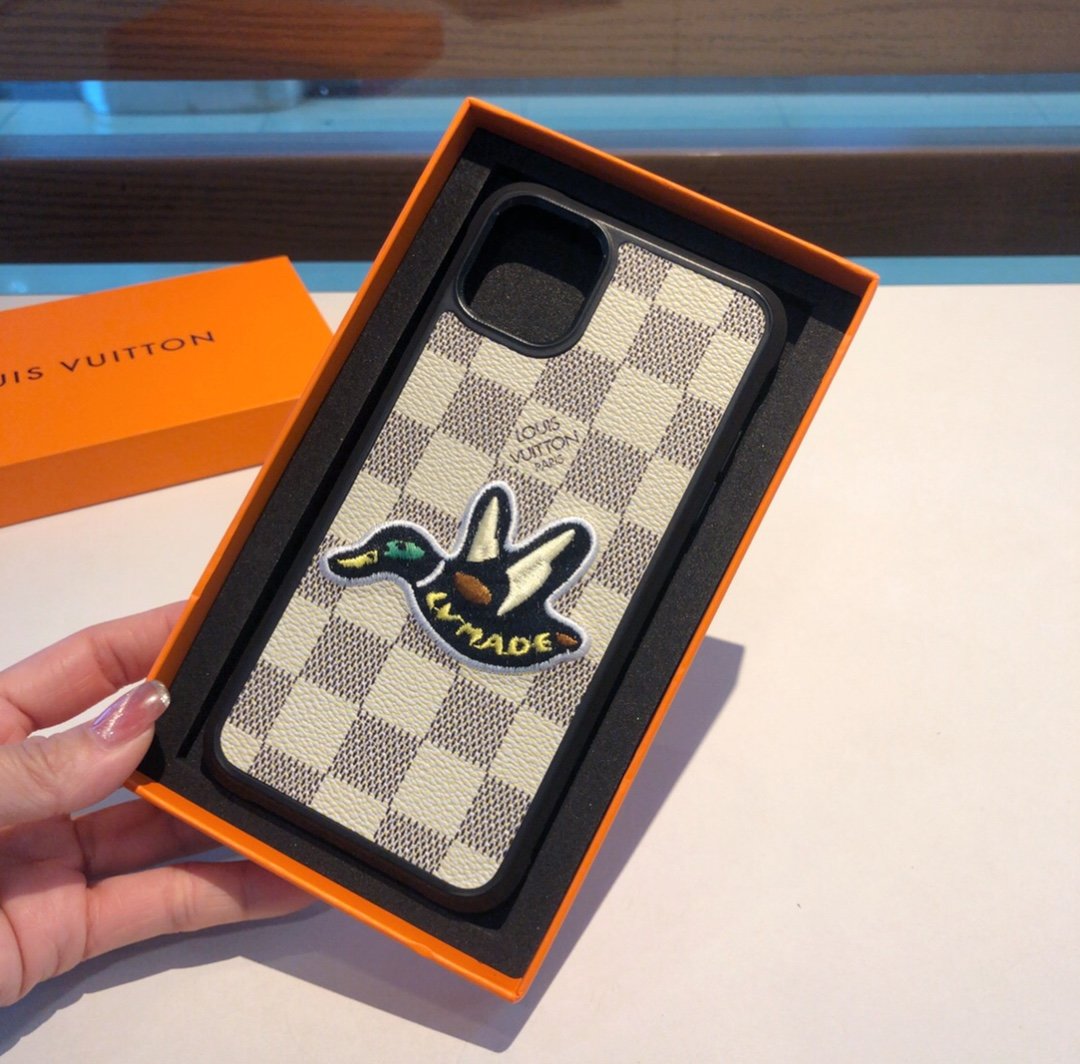 良好品ルイヴィトン Louis Vuitton Iphone携帯ケース スーパーコピーN品代引き対応国内発送後払い安全必ず届く人気サイト