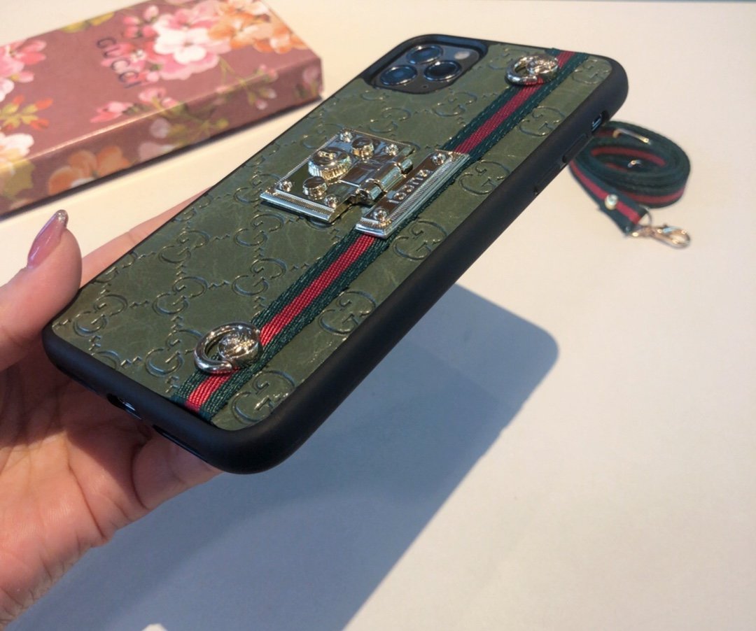 良好品Gucci グッチ Iphone携帯ケース スーパーコピーN品代引き対応国内発送後払い安全必ず届く人気サイト