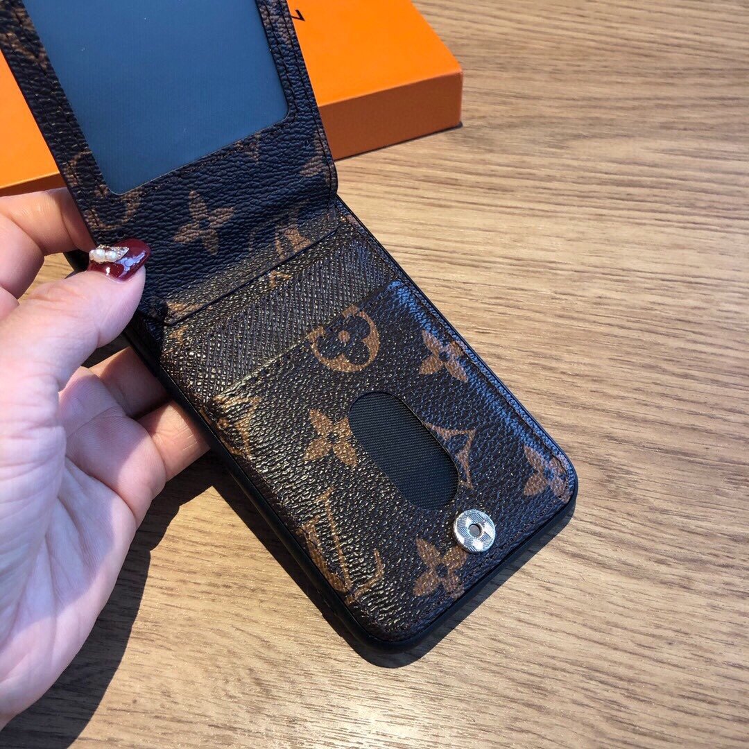 良好品ルイヴィトン Louis Vuitton Iphone携帯ケース スーパーコピーN品代引き対応国内発送後払い安全必ず届く人気サイト