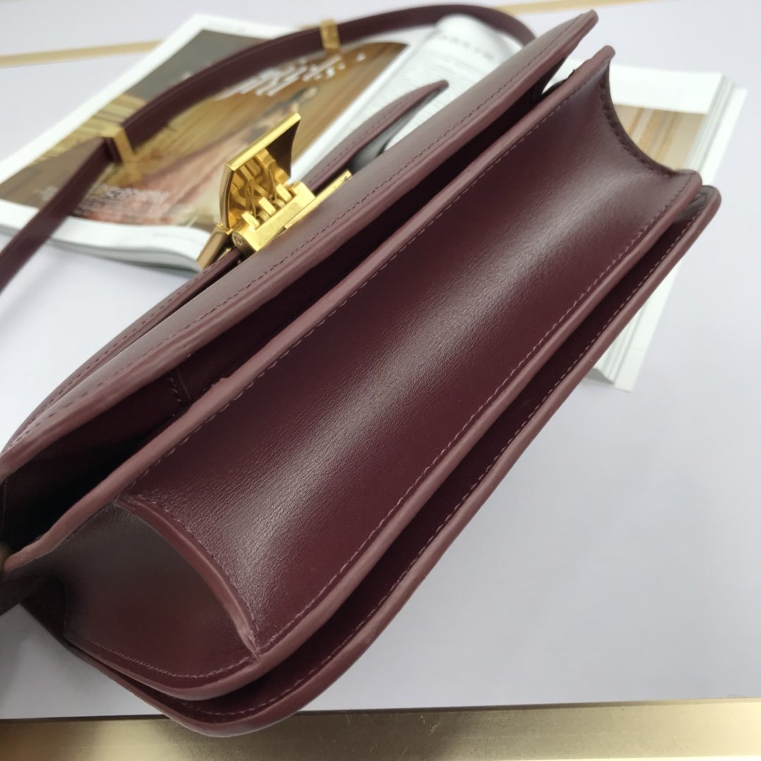 安全安いCeline セリーヌ バッグ 実物の写真 超スーパーコピー必ず届く N品代引き可能国内発送後払い優良サイト