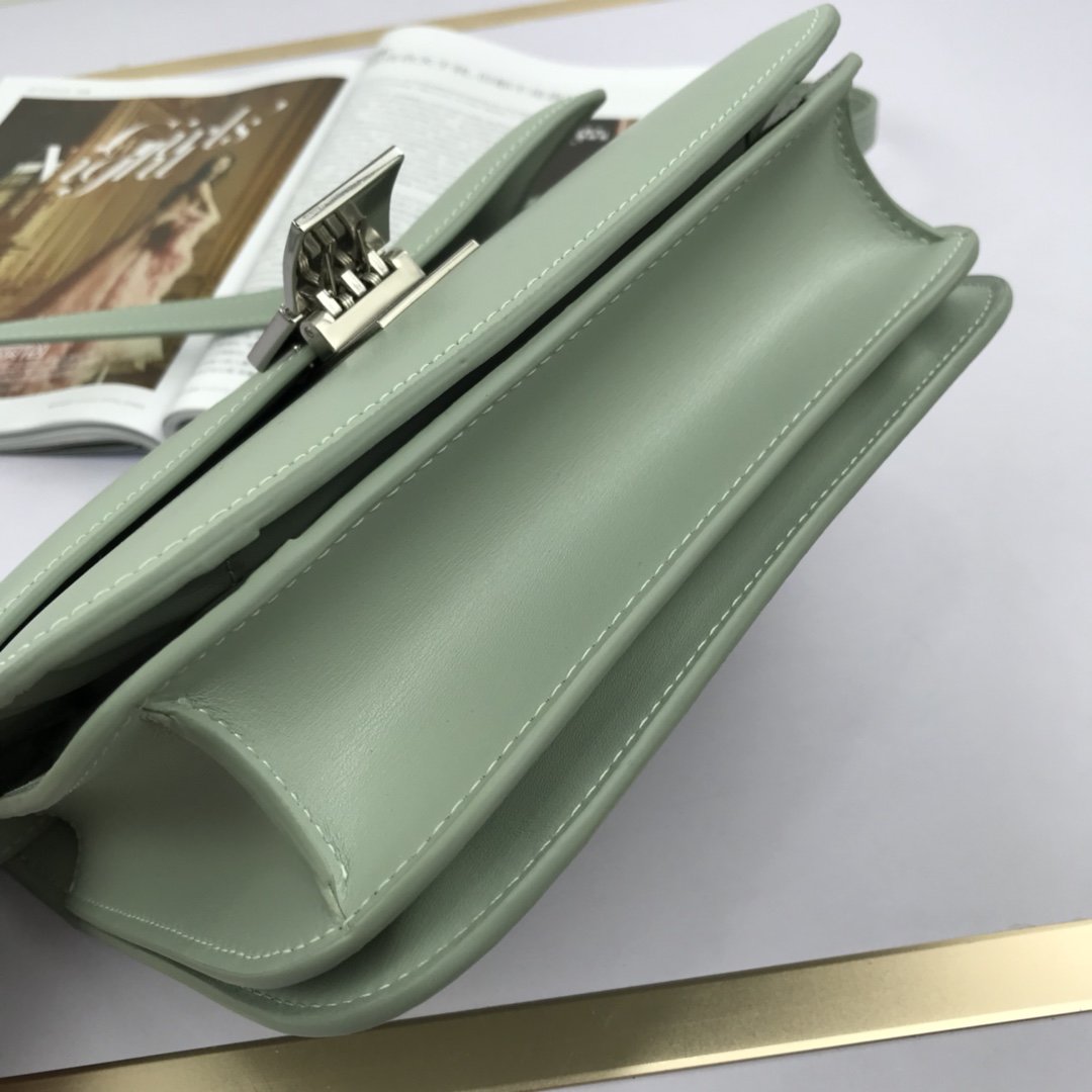 安全安いCeline セリーヌ バッグ 実物の写真 超スーパーコピー必ず届く N品代引き可能国内発送後払い優良サイト