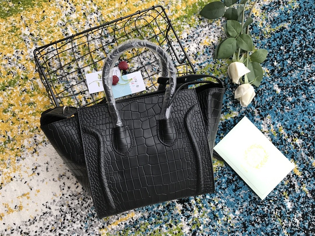 安全安いCeline セリーヌ バッグ 実物の写真 スーパーコピー必ず届く N品代引き可能国内発送後払い優良サイト
