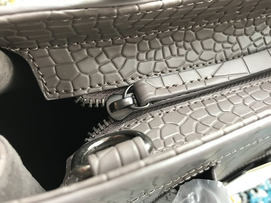 安全安いCeline セリーヌ バッグ 実物の写真 スーパーコピー必ず届く N品代引き可能国内発送後払い優良サイト