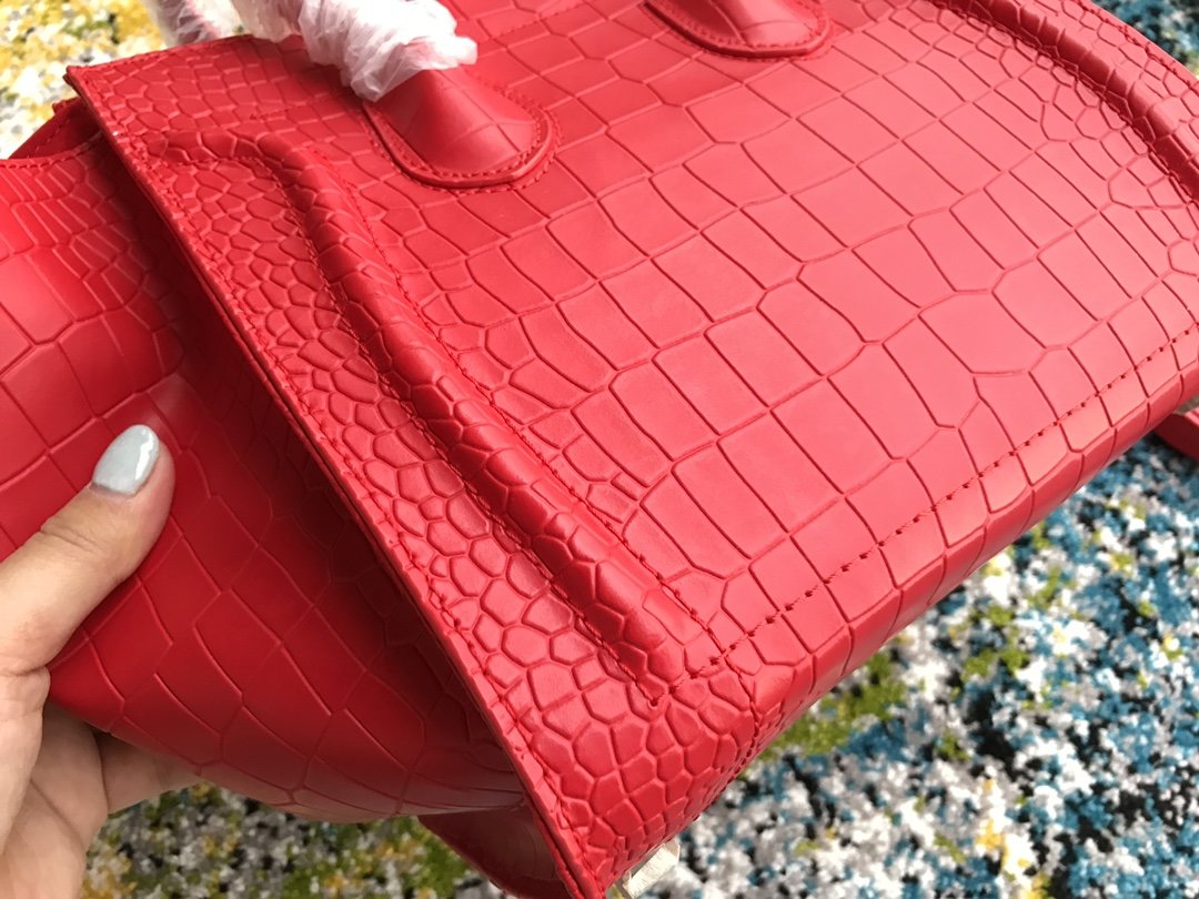 安全安いCeline セリーヌ バッグ 実物の写真 スーパーコピー必ず届く N品代引き可能国内発送後払い優良サイト