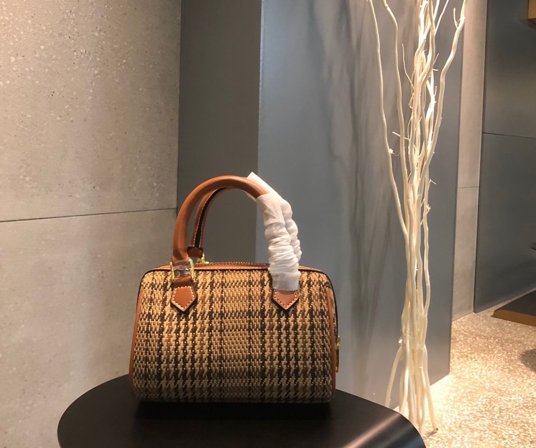 安全安いCeline セリーヌ バッグ 実物の写真 スーパーコピー必ず届く N品代引き可能国内発送後払い優良サイト