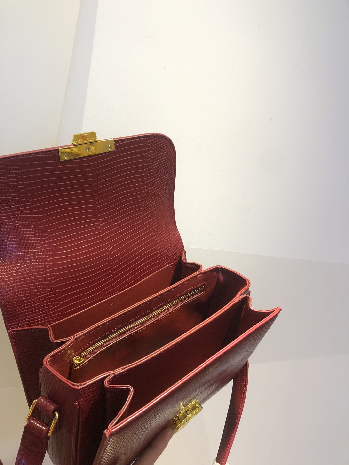 安全安いCeline セリーヌ バッグ 実物の写真 スーパーコピー必ず届く N品代引き可能国内発送後払い優良サイト